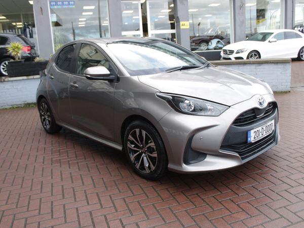 Toyota Yaris Hatchback, Petrol Hybrid, 2020, Grey