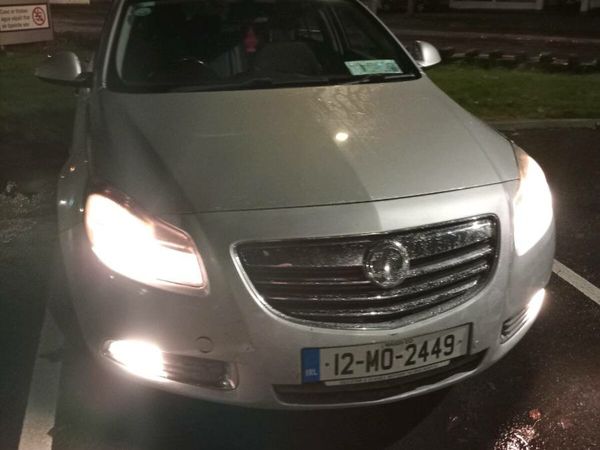 Vauxhall Insignia Hatchback, Diesel, 2012, Silver