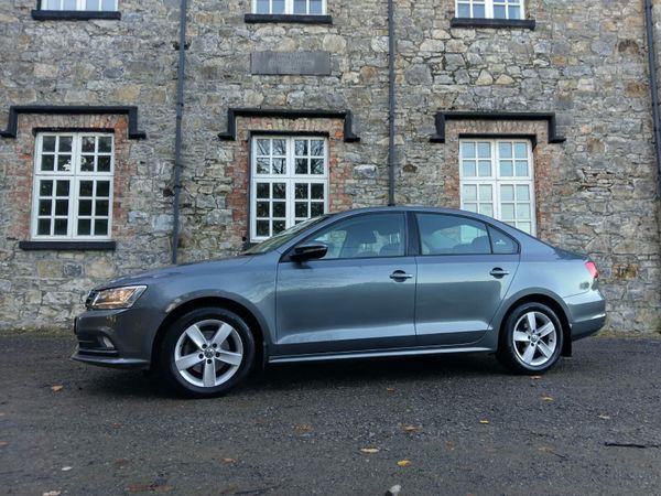 Volkswagen Jetta Saloon, Petrol, 2015, Grey