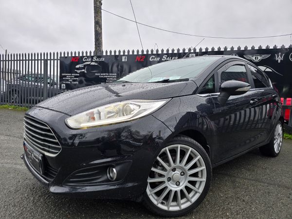 Ford Fiesta Hatchback, Diesel, 2015, Black