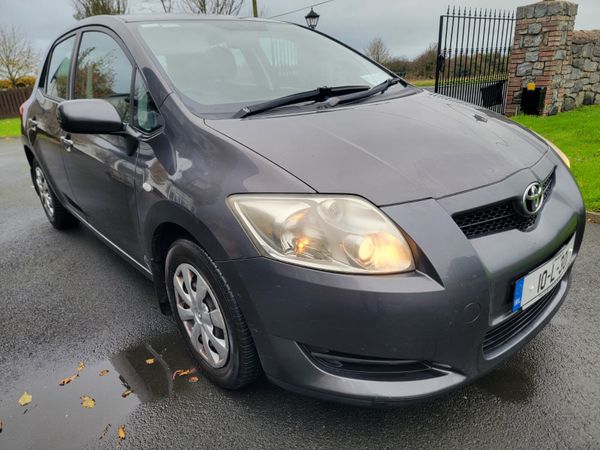 Toyota Auris Hatchback, Diesel, 2010, Grey