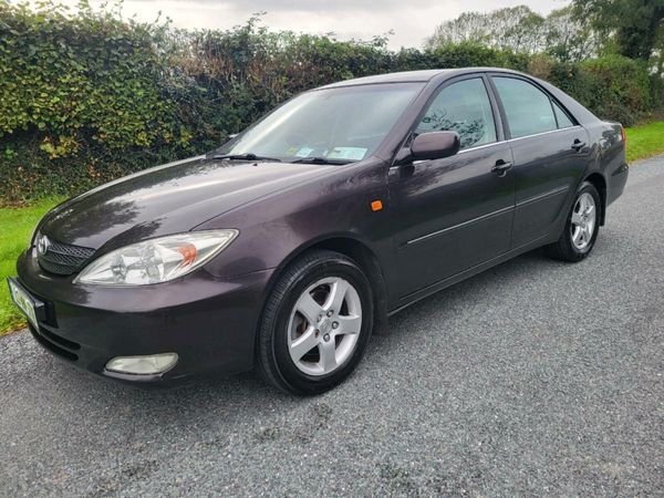 Toyota Camry Saloon, Petrol, 2003, Red