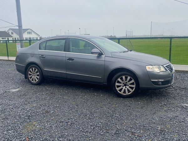 Volkswagen Passat Saloon, Diesel, 2008, Grey