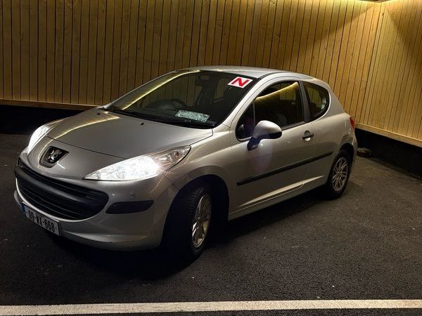 Peugeot 207 Hatchback, Diesel, 2009, Grey