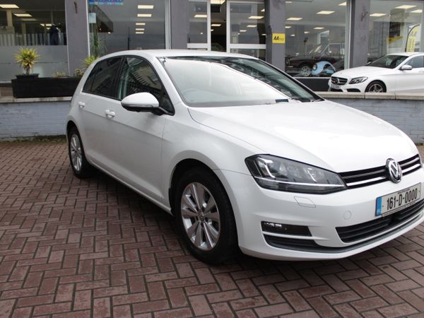 Volkswagen Golf Hatchback, Petrol, 2016, White