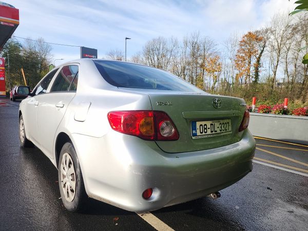 Toyota Corolla Saloon, Petrol, 2008, Silver