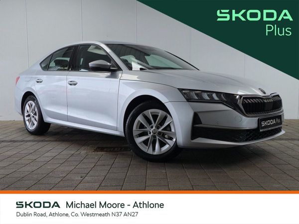 Skoda Octavia Saloon, Petrol Hybrid, 2025, Grey