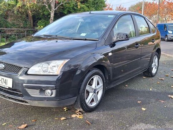 Ford Focus Hatchback, Petrol, 2008, Black