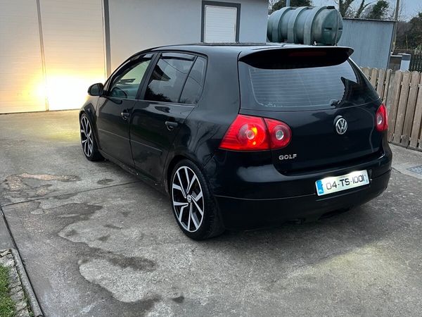 Volkswagen Golf Hatchback, Petrol, 2004, Black
