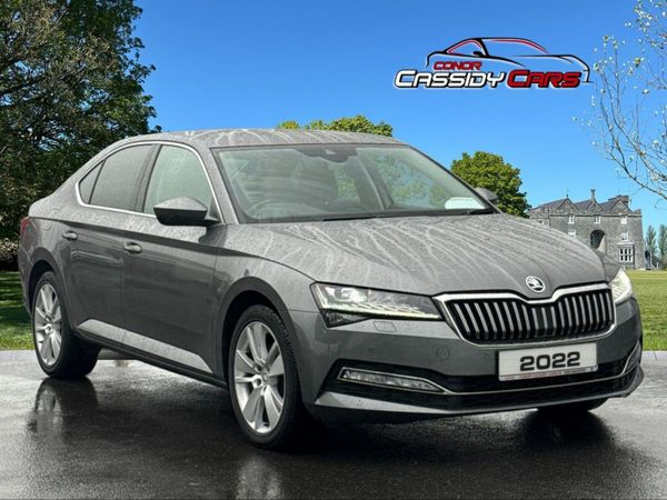 Skoda Superb Hatchback, Diesel, 2022, Grey