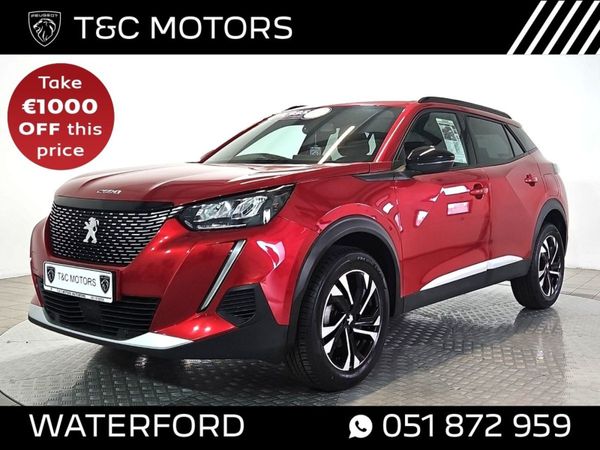 Peugeot 2008 MPV, Petrol, 2023, Red