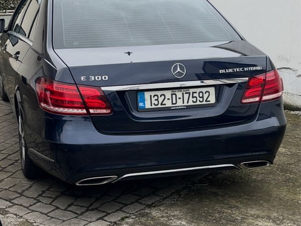 Mercedes-Benz E-Class Saloon, Diesel Hybrid, 2013, Blue