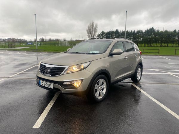 Kia Sportage SUV, Diesel, 2012, Silver