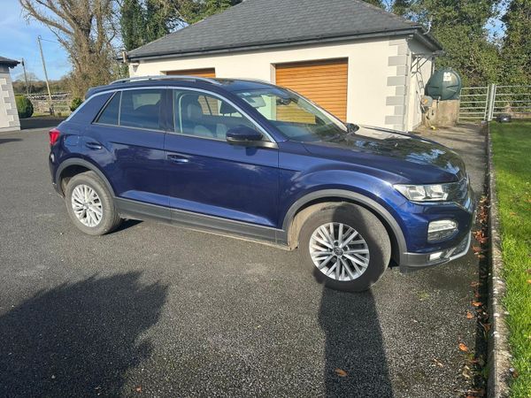 Volkswagen T-Roc SUV, Diesel, 2019, Blue