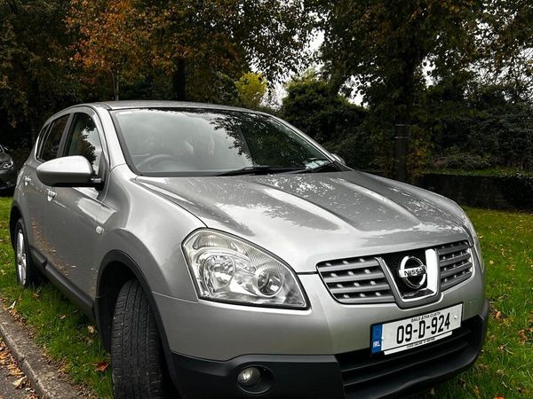 Nissan Qashqai Hatchback, Diesel, 2009, Silver
