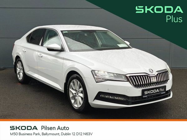 Skoda Superb Hatchback, Diesel, 2025, White