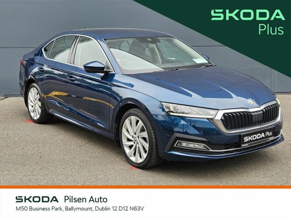 Skoda Octavia Saloon, Petrol, 2022, Blue