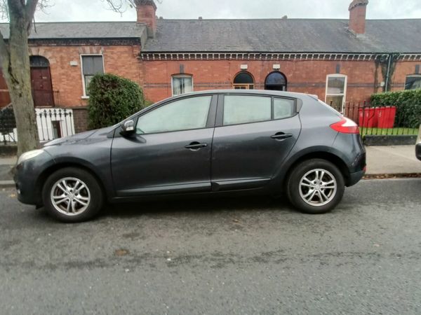 Renault Megane Hatchback, Diesel, 2012, Grey