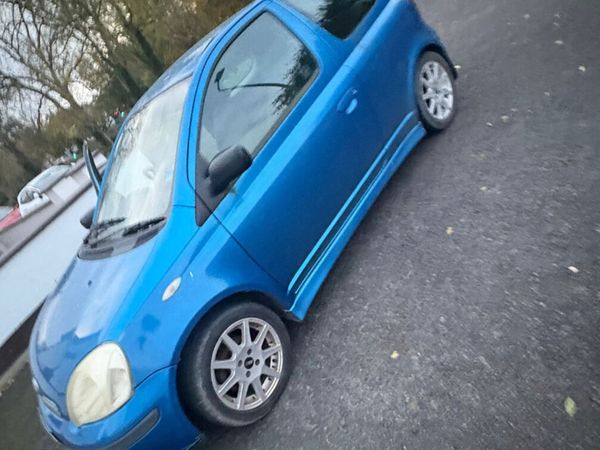 Toyota Yaris Hatchback, Petrol, 2004, Blue