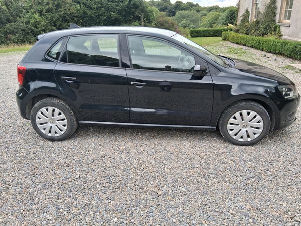 Volkswagen Polo Hatchback, Petrol, 2014, Black