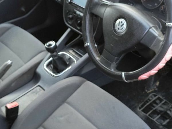 Volkswagen Golf Hatchback, Petrol, 2007, Red