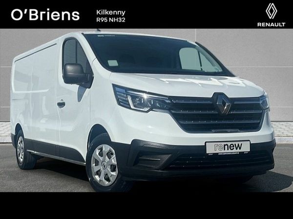 Renault Trafic MPV, Diesel, 2023, White
