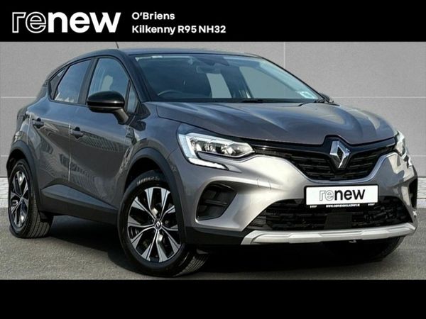 Renault Captur Hatchback, Petrol, 2023, Grey