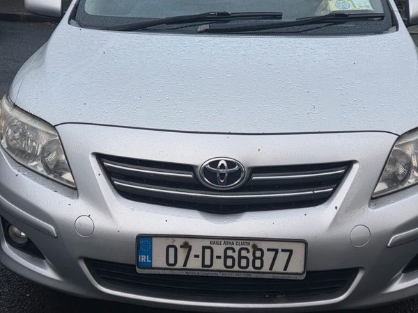 Toyota Corolla Saloon, Petrol, 2007, Silver