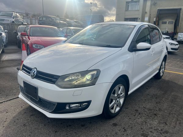 Volkswagen Polo Hatchback, Petrol, 2012, White