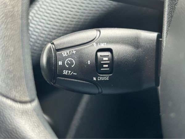 Peugeot 208 Hatchback, Petrol, 2016, Blue