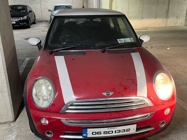 Mini Cooper Hatchback, Petrol, 2006, Red