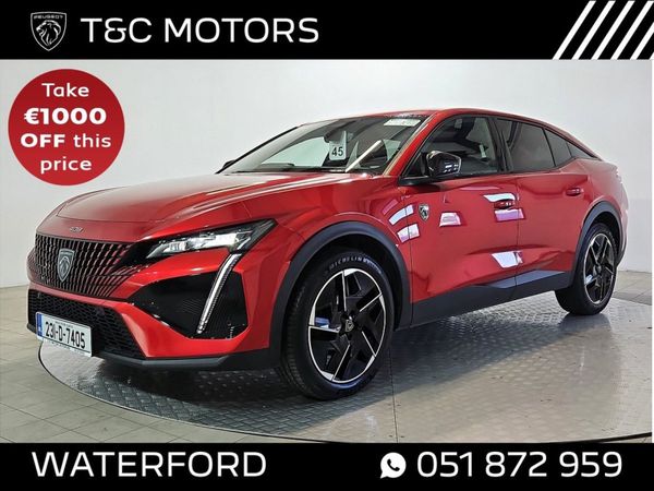 Peugeot 408 Hatchback, Petrol, 2023, Red