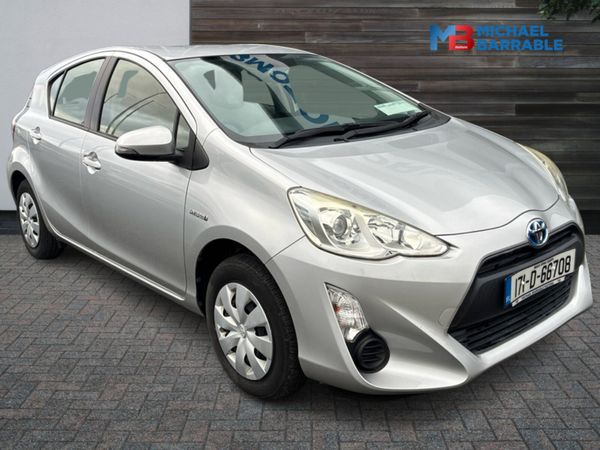 Toyota Aqua Hatchback, Petrol Hybrid, 2017, Silver