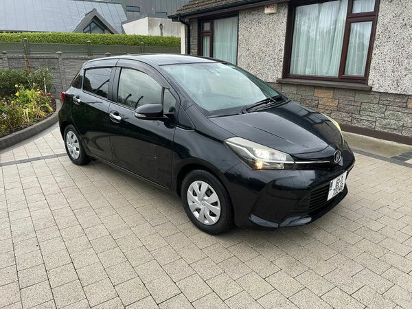 Toyota Vitz Hatchback, Petrol, 2016, Black