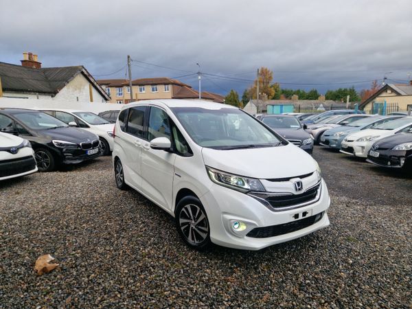 Honda Freed MPV, Petrol Hybrid, 2018, White