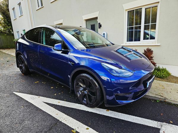 Tesla Model Y MPV, Electric, 2023, Blue