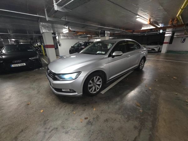 Volkswagen Passat Saloon, Diesel, 2016, Silver