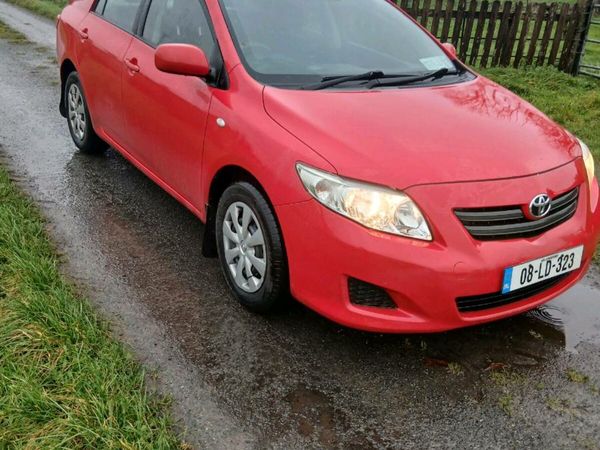 Toyota Corolla Saloon, Petrol, 2008, Red