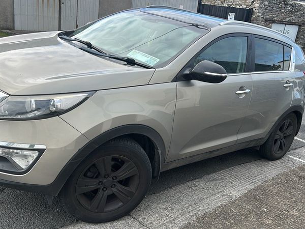 Mazda Mazda3 Saloon, Diesel, 2011, Grey