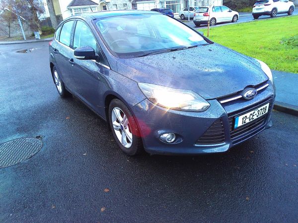 Ford Focus Hatchback, Diesel, 2012, Grey