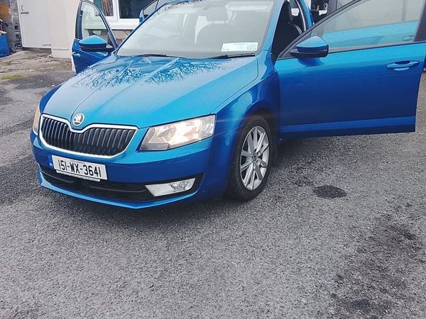 Skoda Octavia Hatchback, Diesel, 2015, Blue