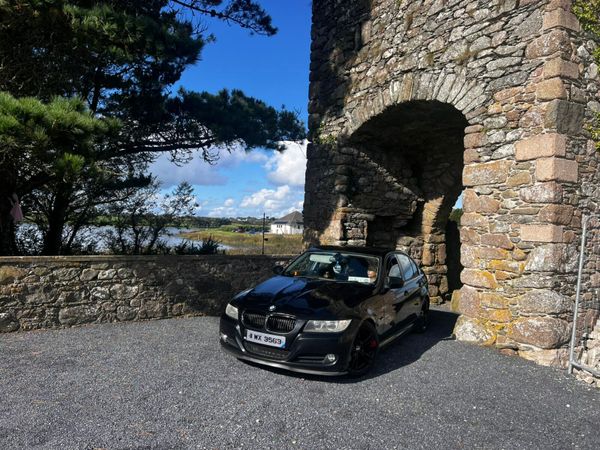 BMW 3-Series Saloon, Diesel, 2011, Black