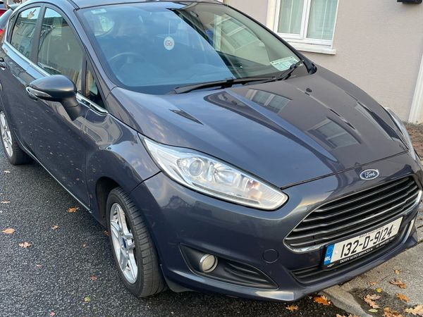 Ford Fiesta Hatchback, Petrol, 2013, Blue