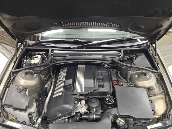 BMW 3-Series Convertible, Petrol, 2003, Yellow