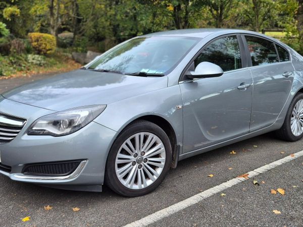 Vauxhall Insignia Hatchback, Diesel, 2015, Silver