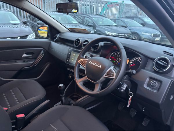 Dacia Duster MPV, Diesel, 2023, Black