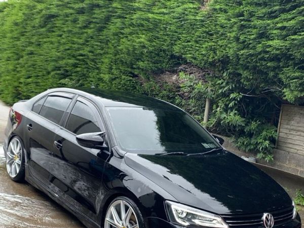Volkswagen Jetta Saloon, Diesel, 2012, Black