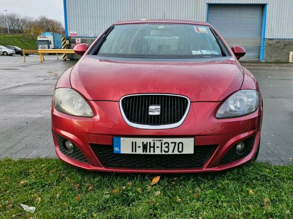 SEAT Leon Hatchback, Diesel, 2011, Red