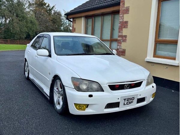 Lexus IS Saloon, Petrol, 1999, Green