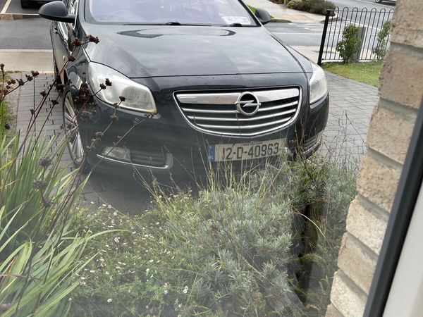 Opel Insignia MPV, Diesel, 2012, Black